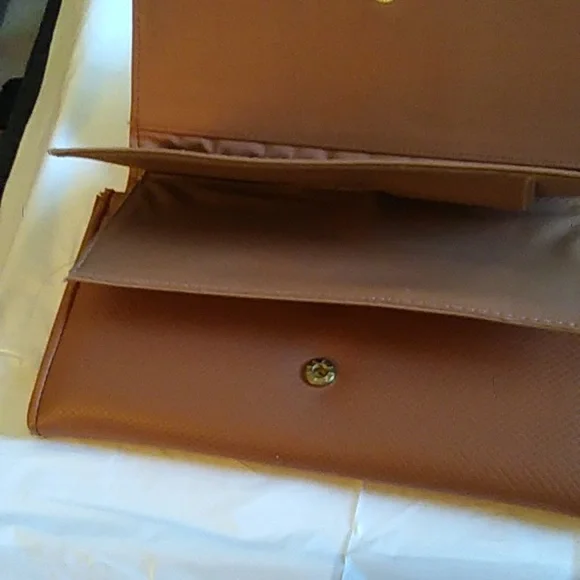 Ladies Wallet - Picture 7 of 11